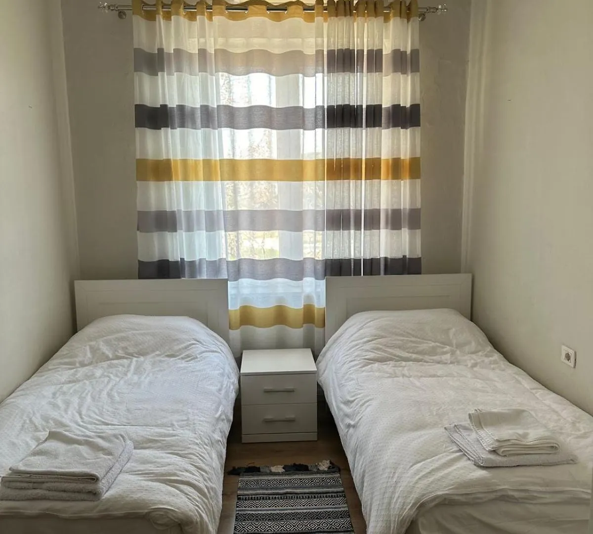 Kelly'S Cozy Hideaway - Central Tirana 0*,