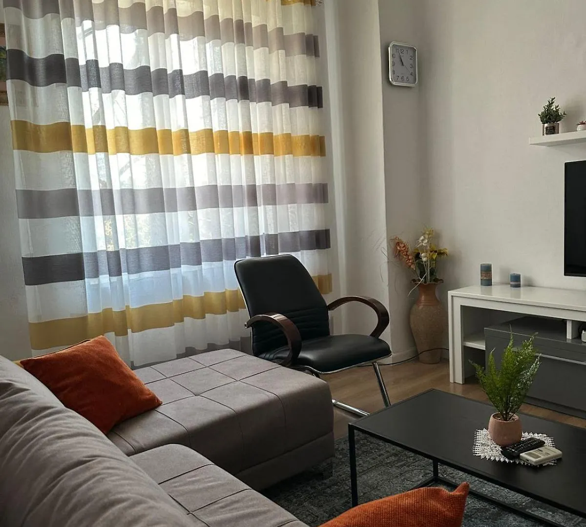 Apartment Kelly'S Cozy Hideaway - Central Tirana