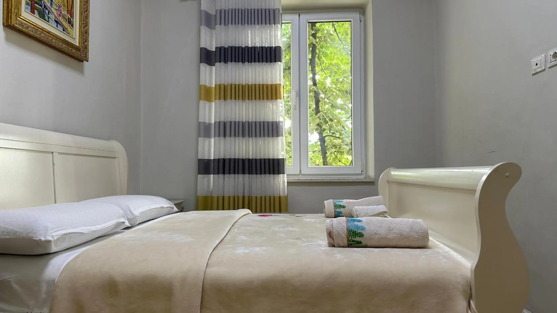 Kelly'S Cozy Hideaway - Central Tirana 0*,